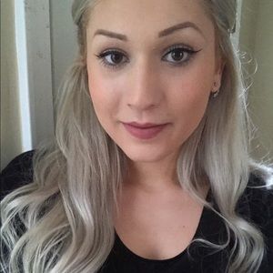 Meet your Posher, Jackie